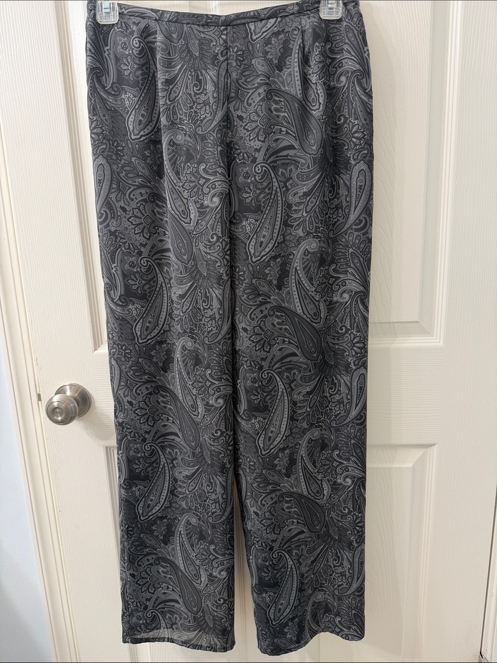 Norton McNaughton Women’s Gray Paisley Dress Pants - Wide Leg Flowy Pants S12